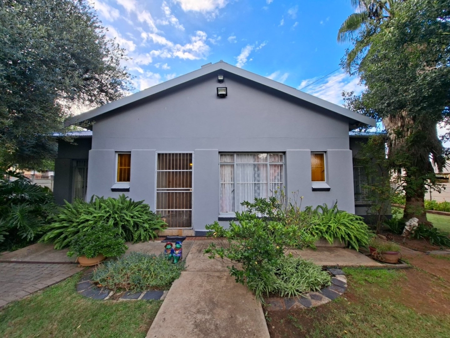 4 Bedroom Property for Sale in Noordhoek Free State